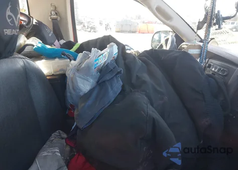 2005 Dodge Ram 1500 St z USA, uszkodzony, nr VIN 1D7HA16K35J549410